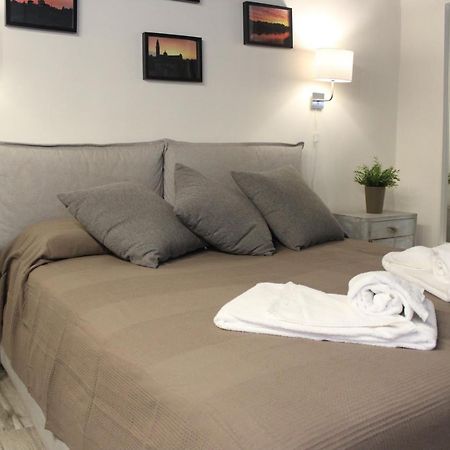 Art Apartment Piccolo Rifugio Firenze Bagian luar foto
