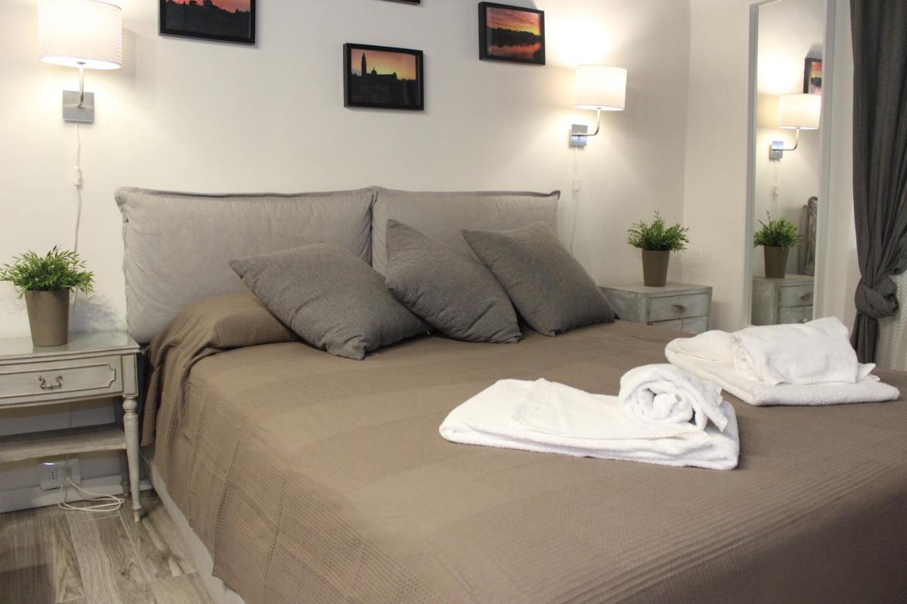 Art Apartment Piccolo Rifugio Firenze Bagian luar foto